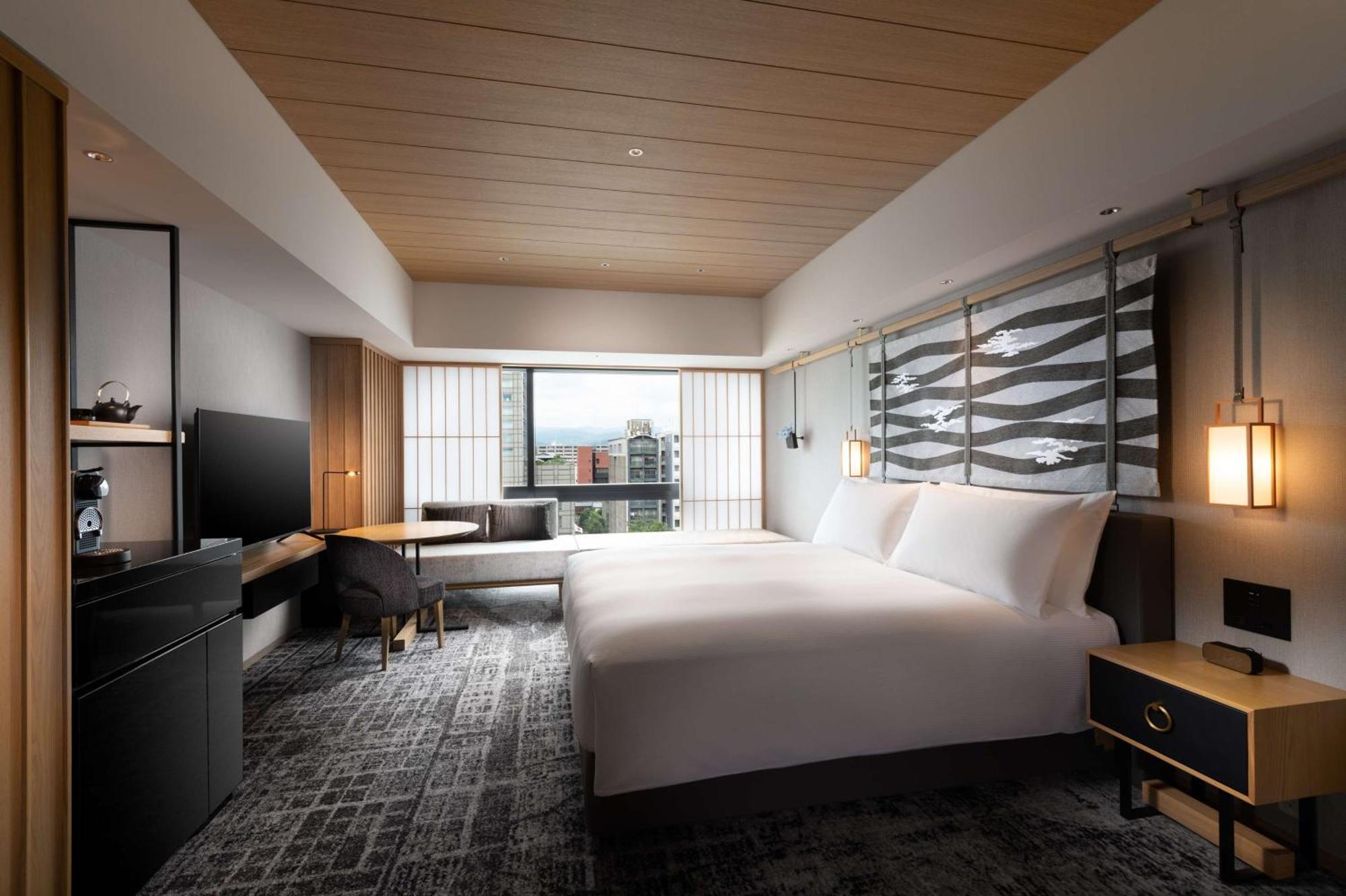 ホテル Hilton 京都市 エクステリア 写真